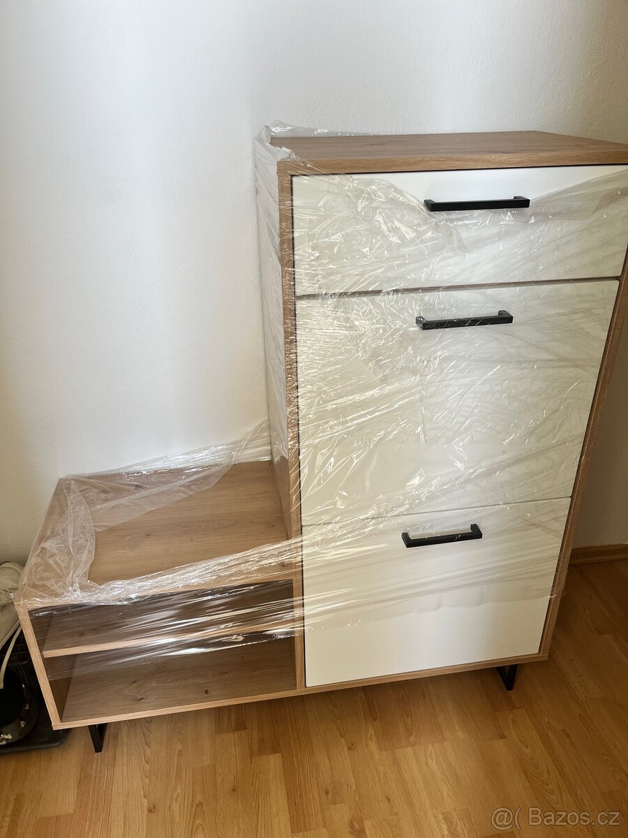 Předsíňová sestava