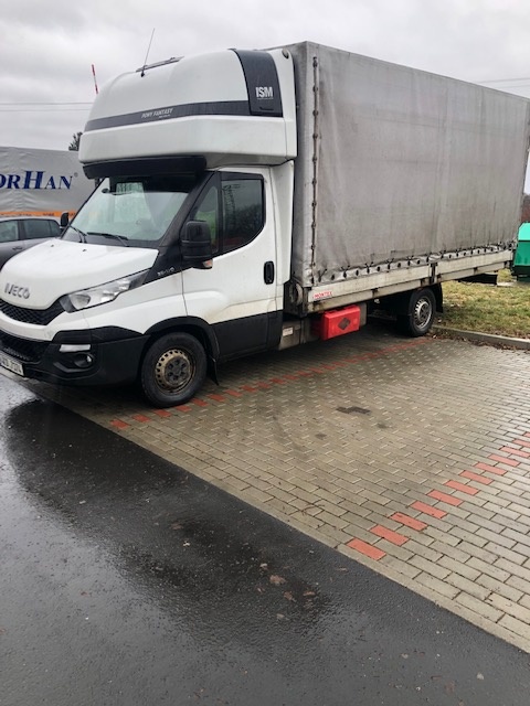Iveco Daily 3,0 plachtová dodávka na 10 palet