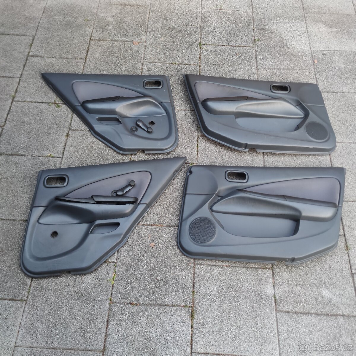 Komplet čalounění dveří Nissan Almera N16 sedan