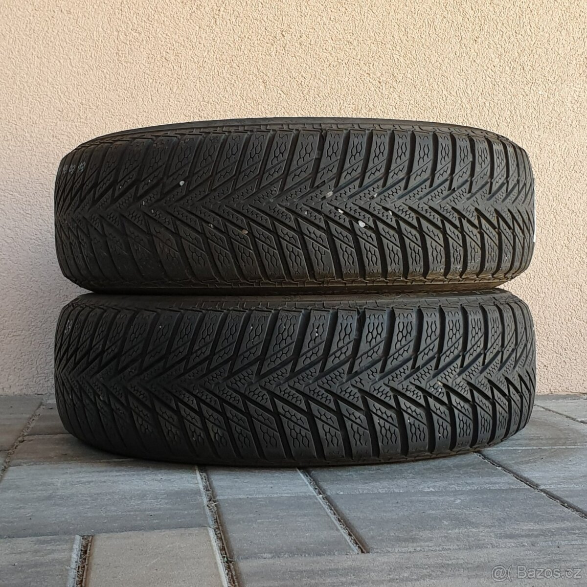 Zimní pneumatiky Continental 175/65 R14 č. AP62