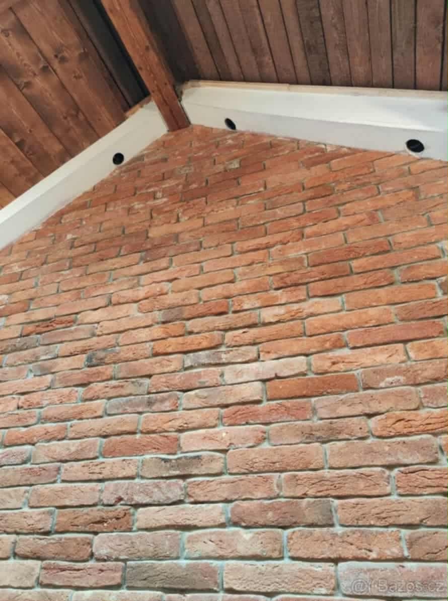 Cihlové obkladové pásky z historických cihly
