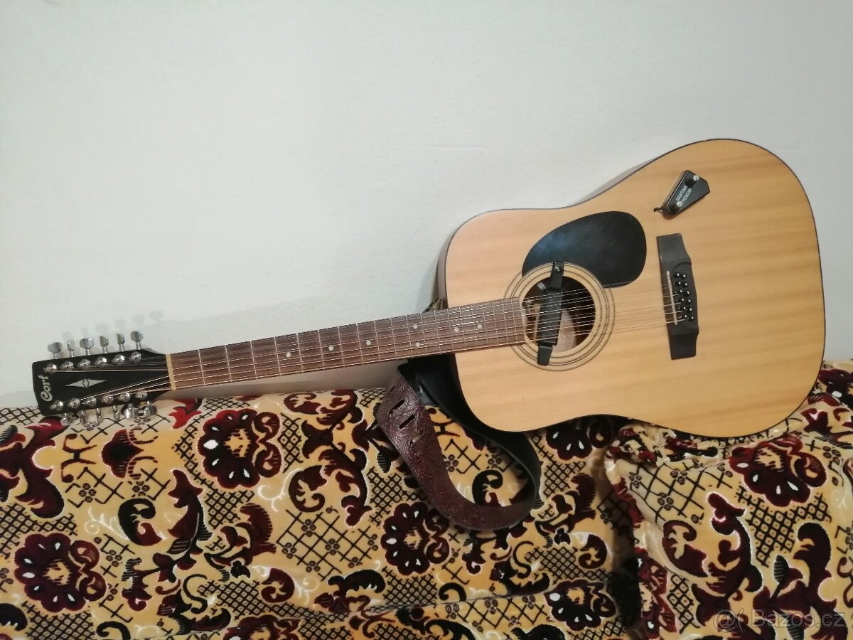 Dvanáctistrunná kytara Cort