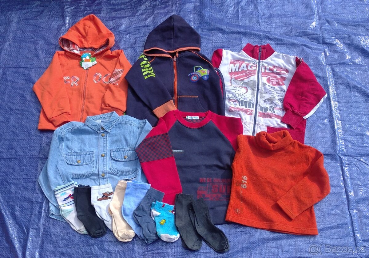 Oblečení dětské velikost 104  (č.5)