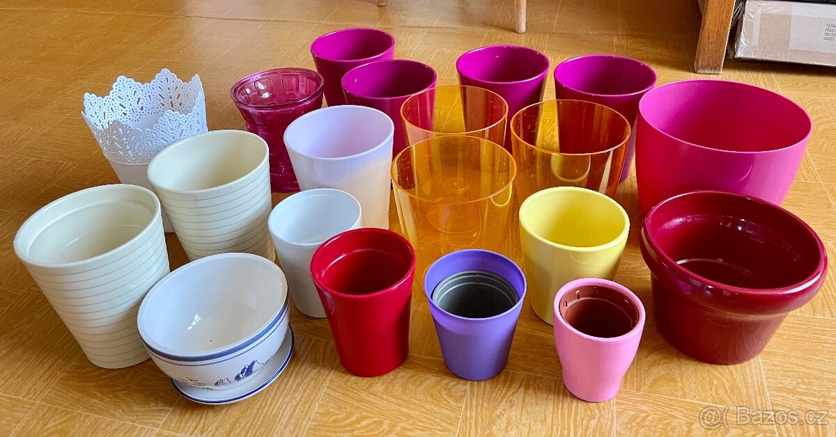 Barevné květináče pro pokojové rostliny