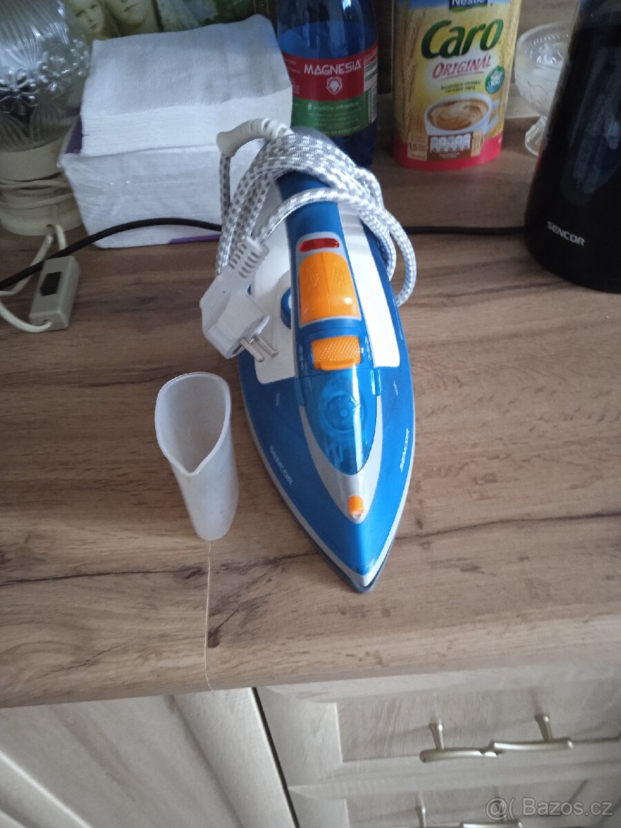 Žehlička Sencor