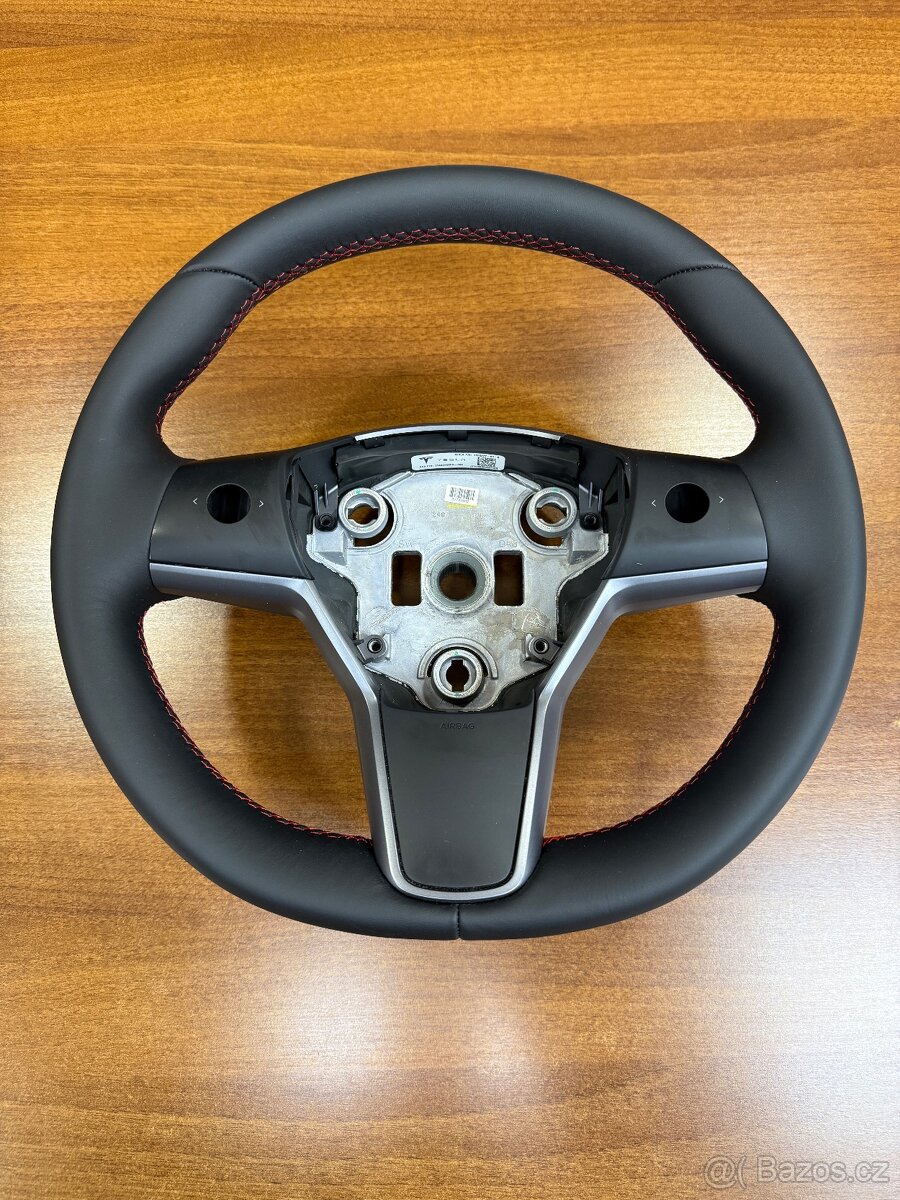 Volant Tesla 3 (2019)