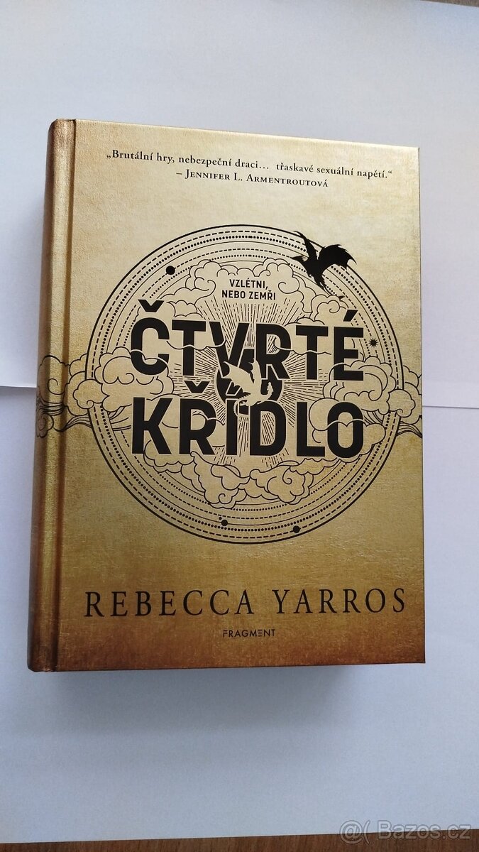 Čtvrté křídlo - Rebecca Yarros
