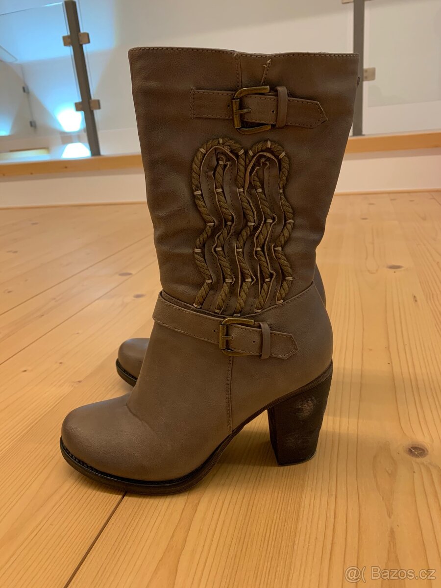 Dámské nízké kozačky - vel. 38