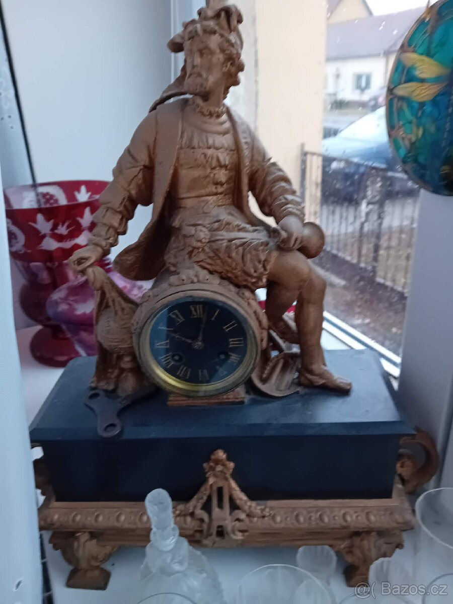 Prodám hodiny starožitné Francie