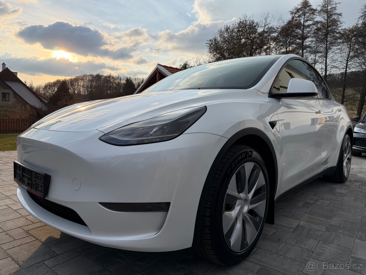 Tesla Model Y Long Range 2023 DPH/1.Majitel/TOP