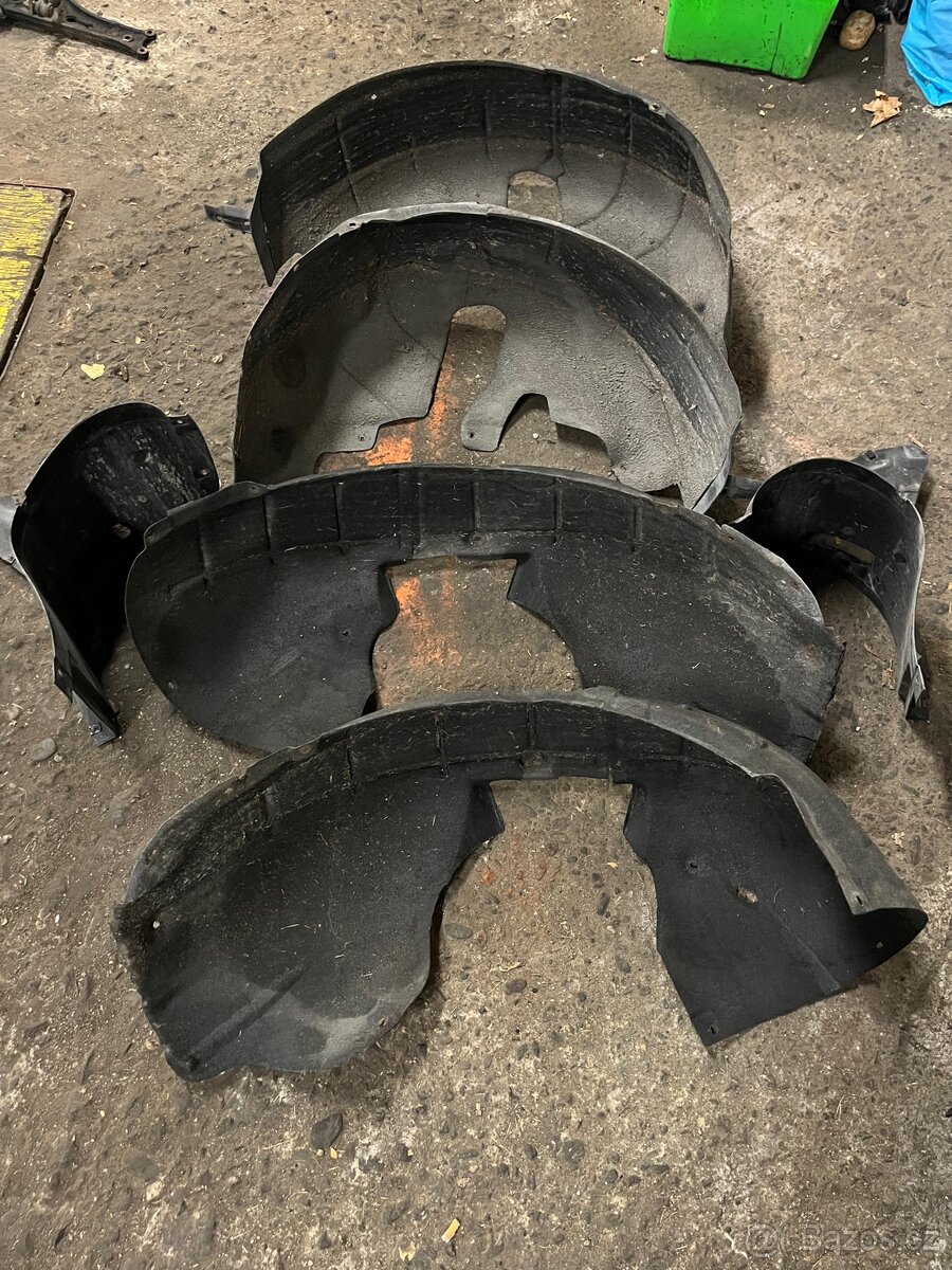 Škoda Octavia 2 podběhy