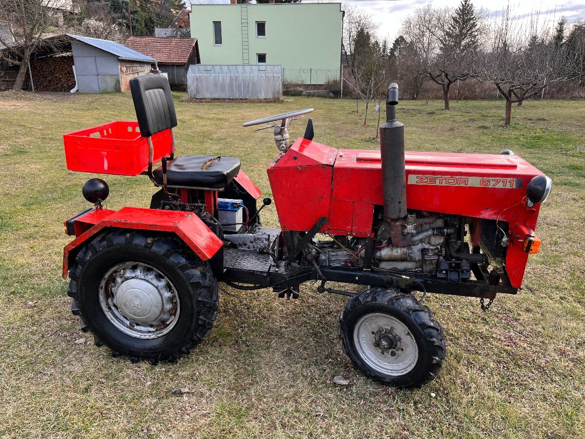 Malotraktor domácí výroby motor Škoda 1203