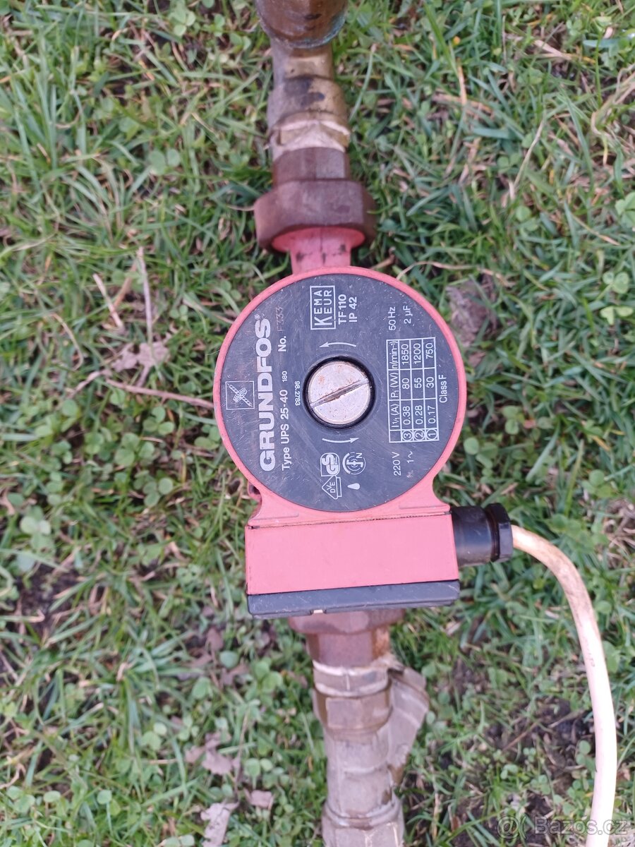 Tepelné čerpadlo - GRUNDFOS usp 25-40 180 tf110 ip42