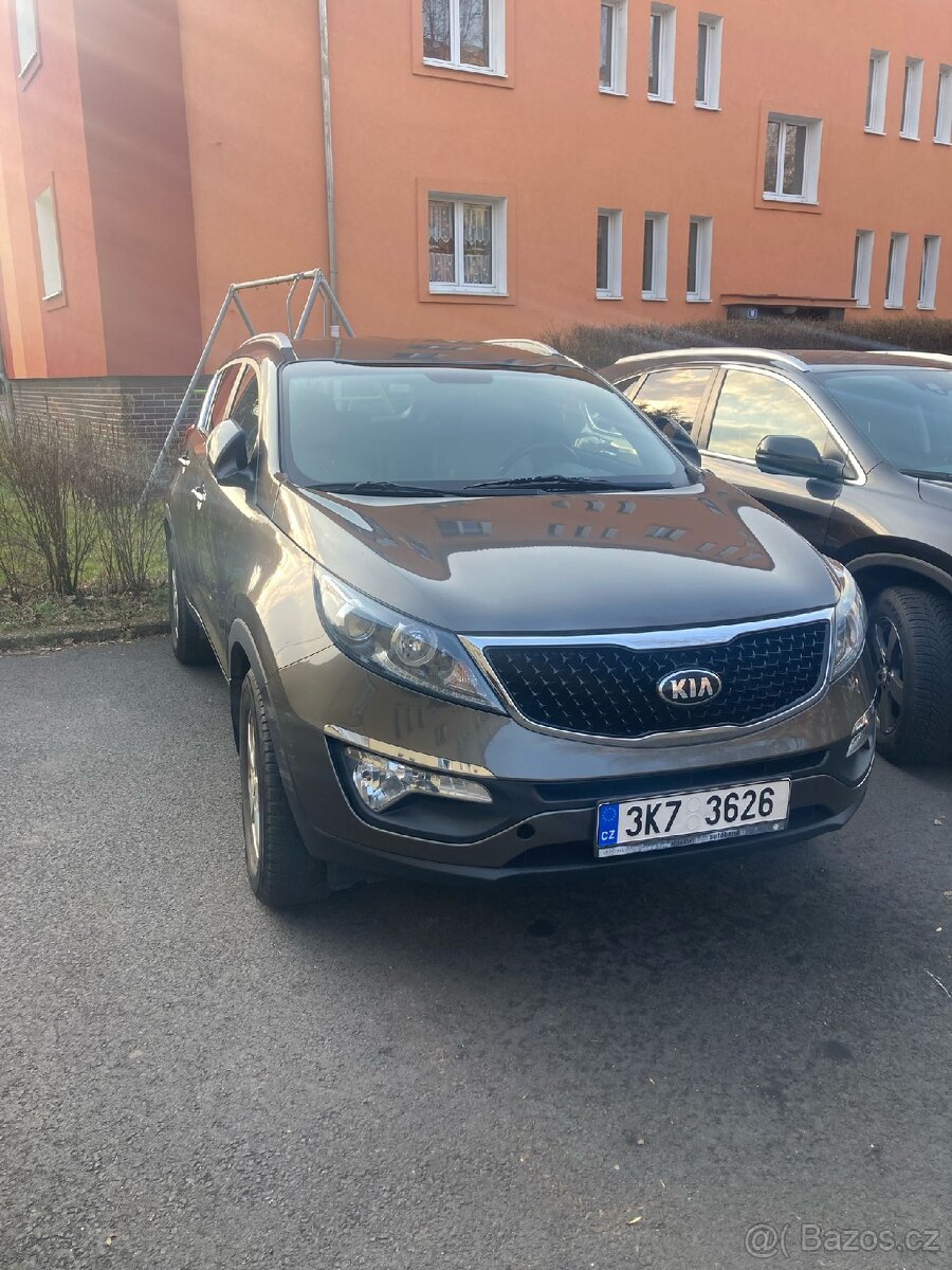 Prodam automobil Kia Sportage