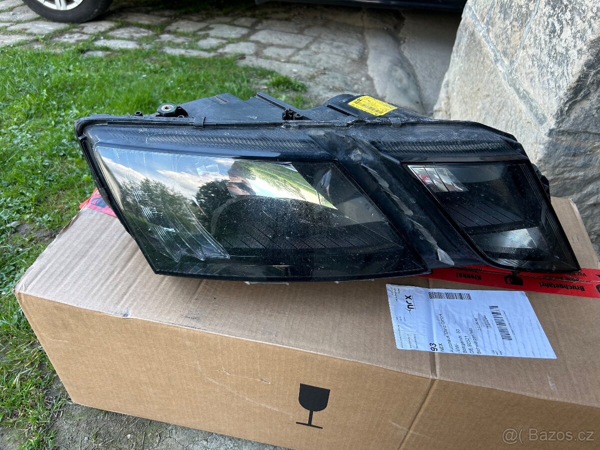 škoda octavia přední prava lampa 5e1941016c bez poškození