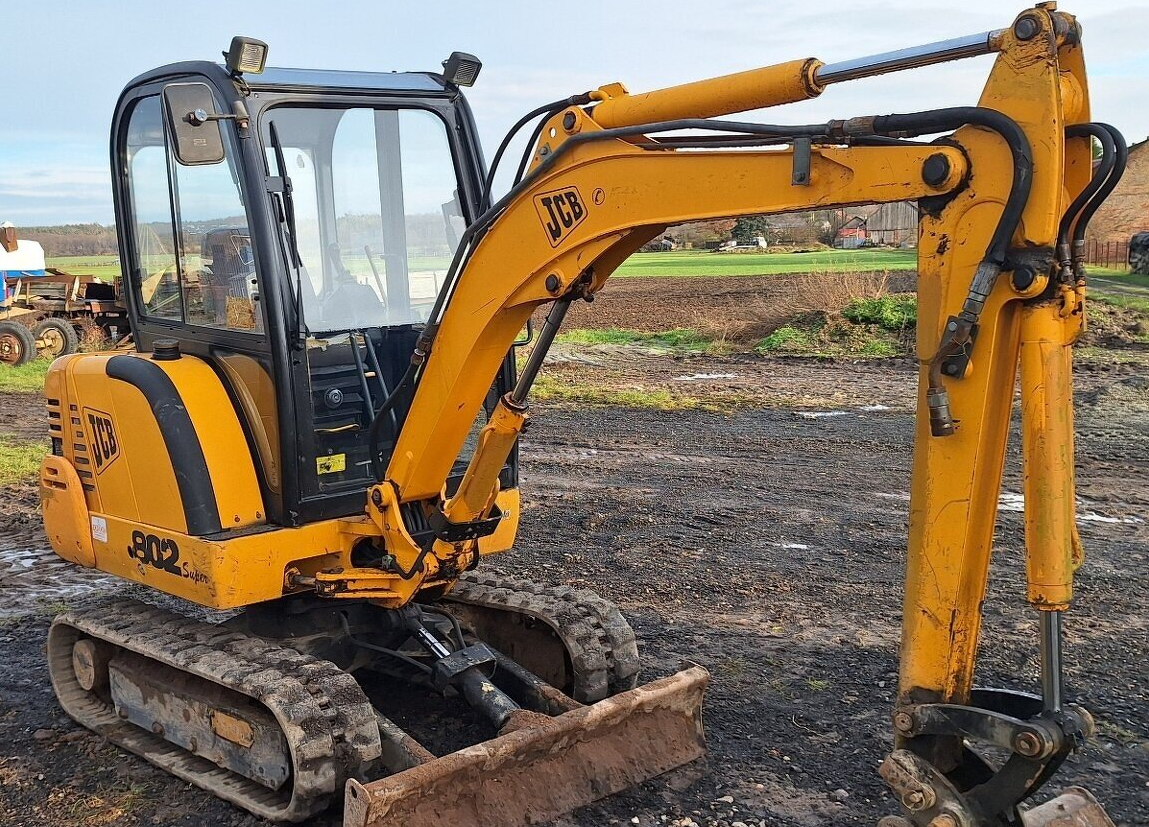 Plně funkční silný minibagr JCB 802 Super / 2,5t / 3x lžice