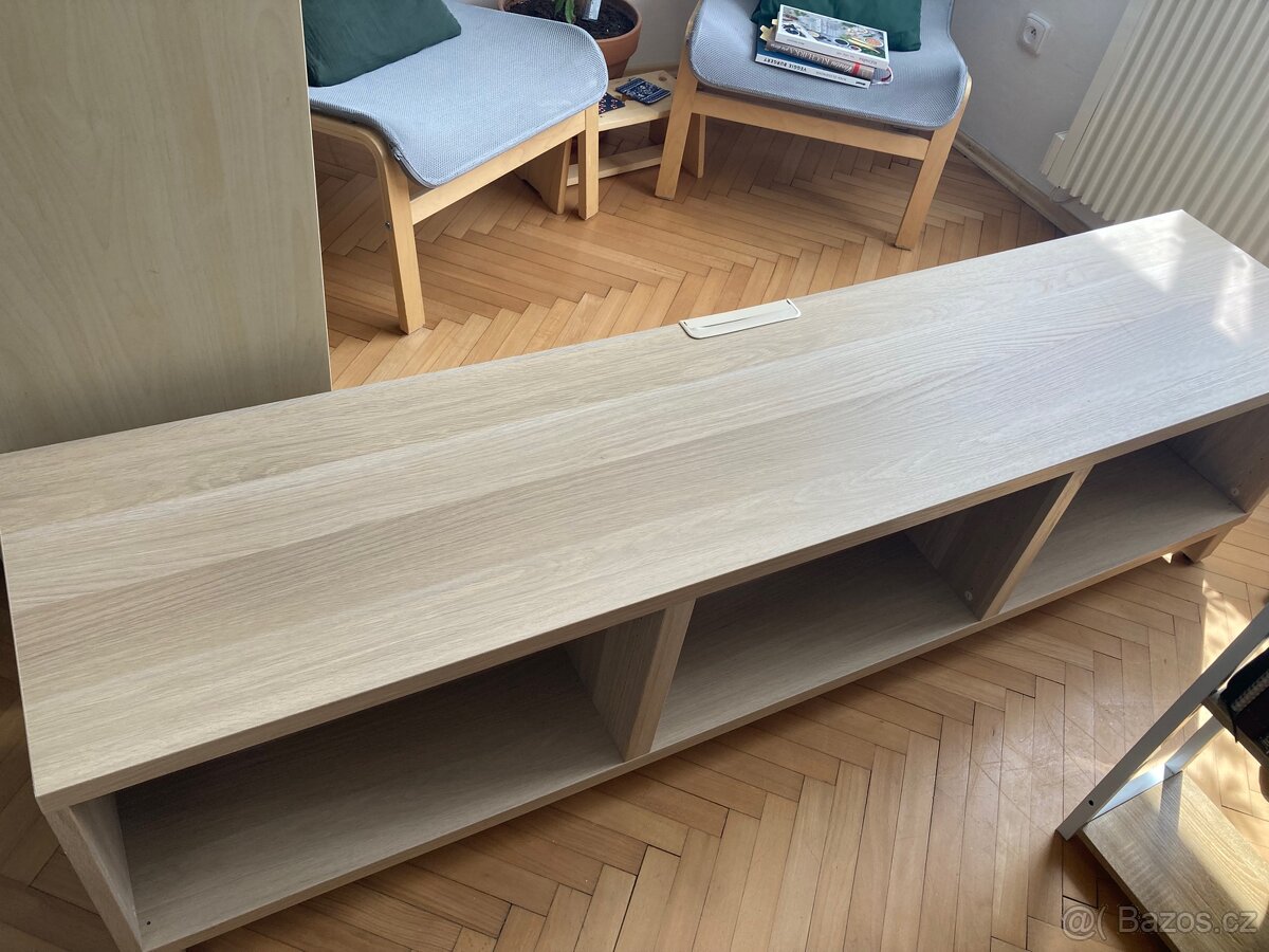 Prodám TV stolek Besta Ikea