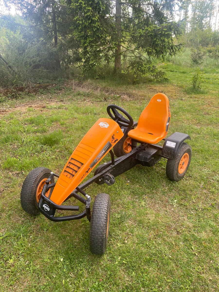 Berg motokára X cross s přívěsem