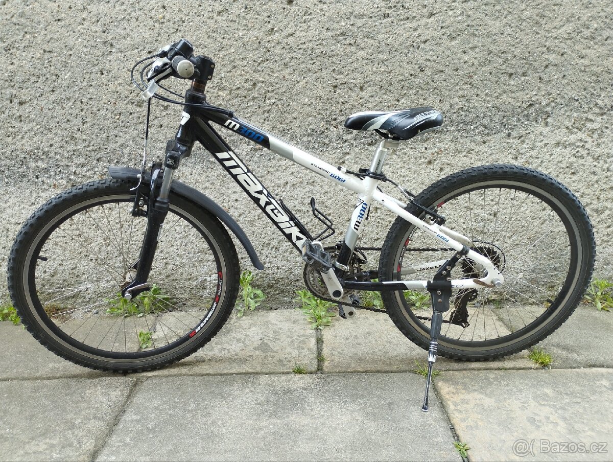 Dětské kolo Maxbike 24 s páčkovým řazením (7-11 let)