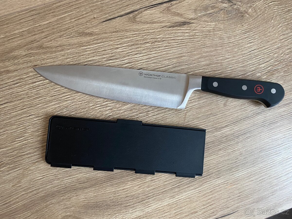 Wusthof classic kuchařský nůž 20cm + magnetické pouzdro