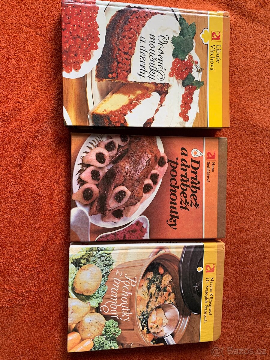 Ovocné moučníky drůbež….