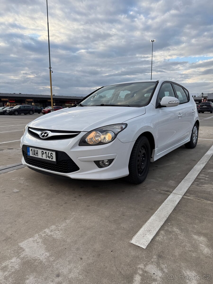 Volný ihned UBER , Bolt ECONOMY - Hyundai i 30 1,4 LPG