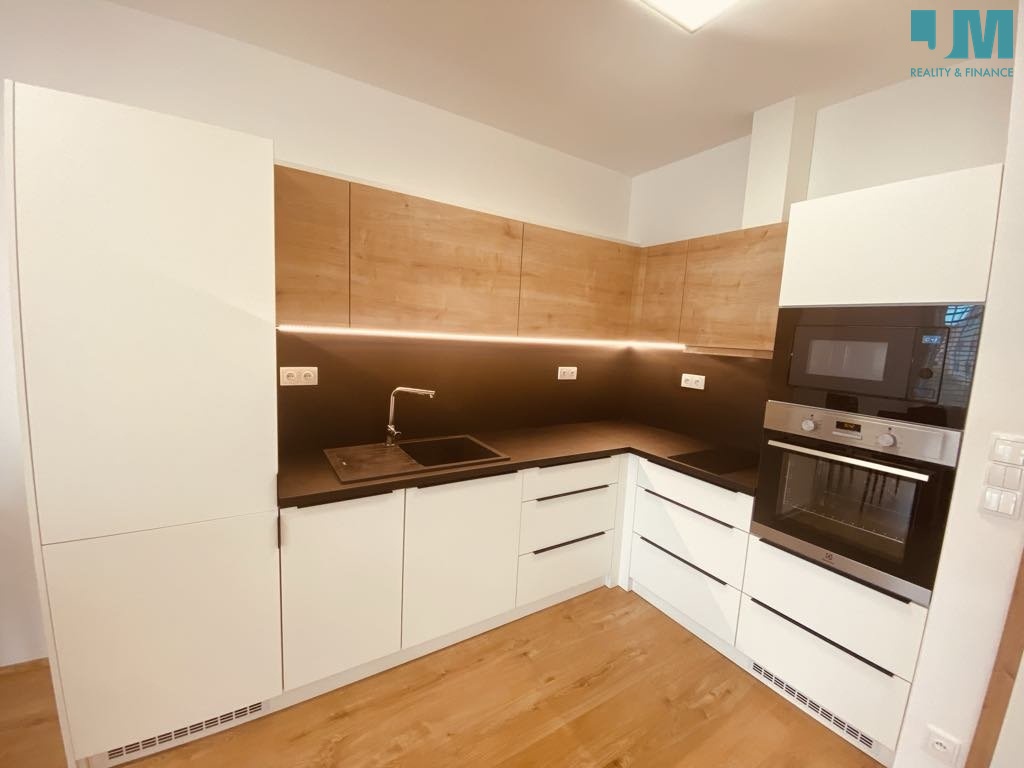 Pronájem byty 1+ KK, 60 m2 - Třebíč - Borovina, ev.č. 01777