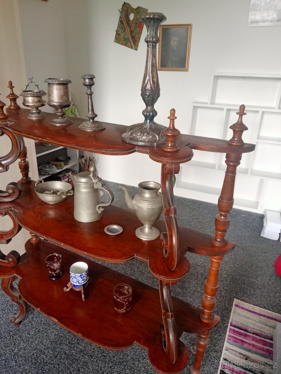 Hodiny Biedermeier , etažérka
