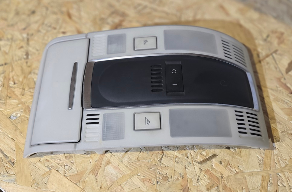 Stropní světlo Audi A6 C6 4F 2005-2011
