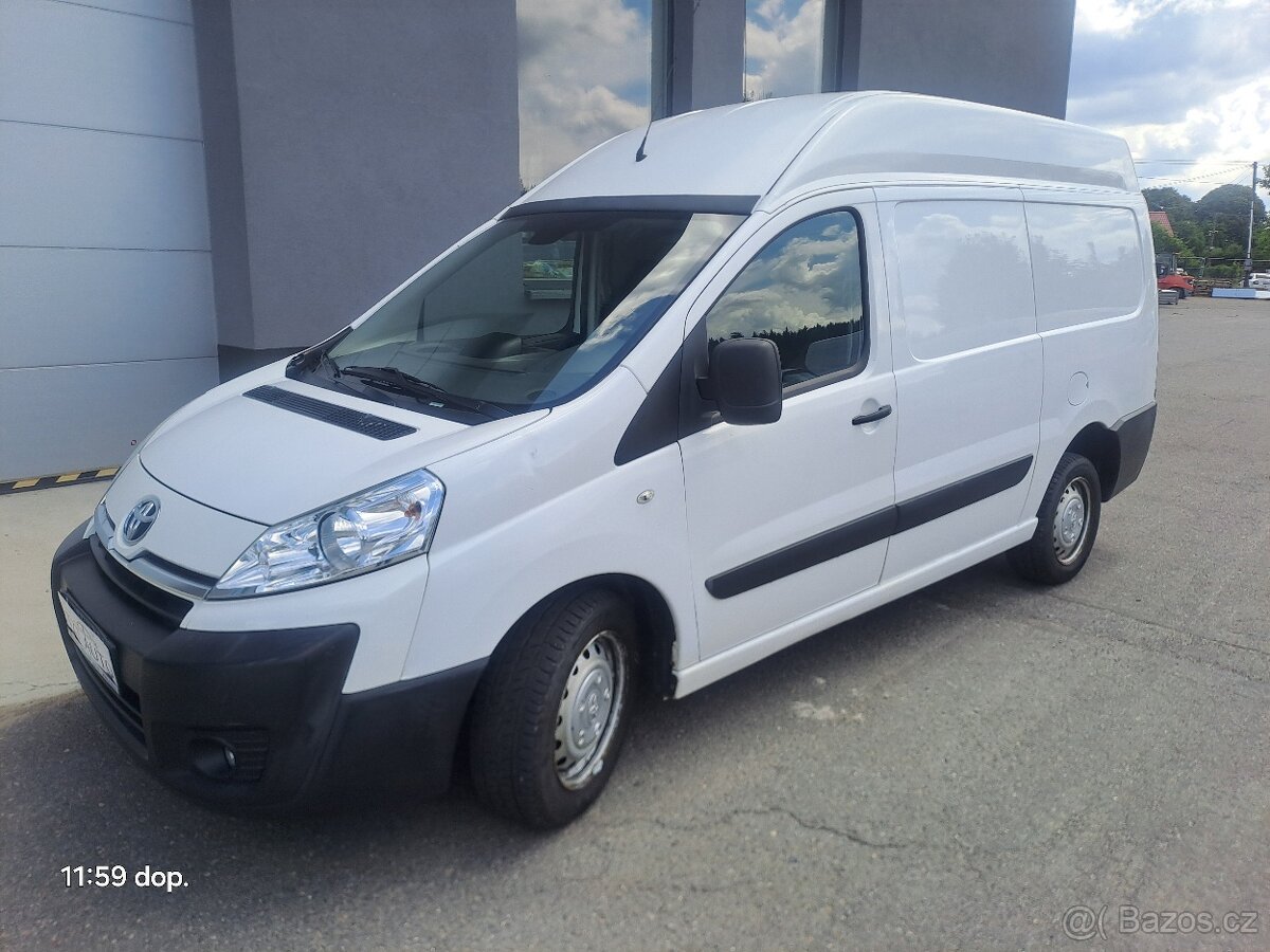 TOYOTA PROACE 2.0D L2H2 r.17,165000km,ĆR po 1. majiteli DPH