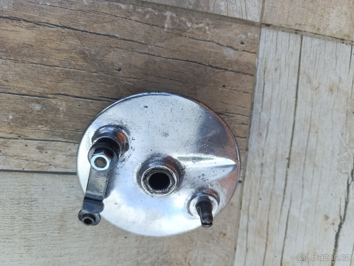 ČZ 125 T přední štít brzdy