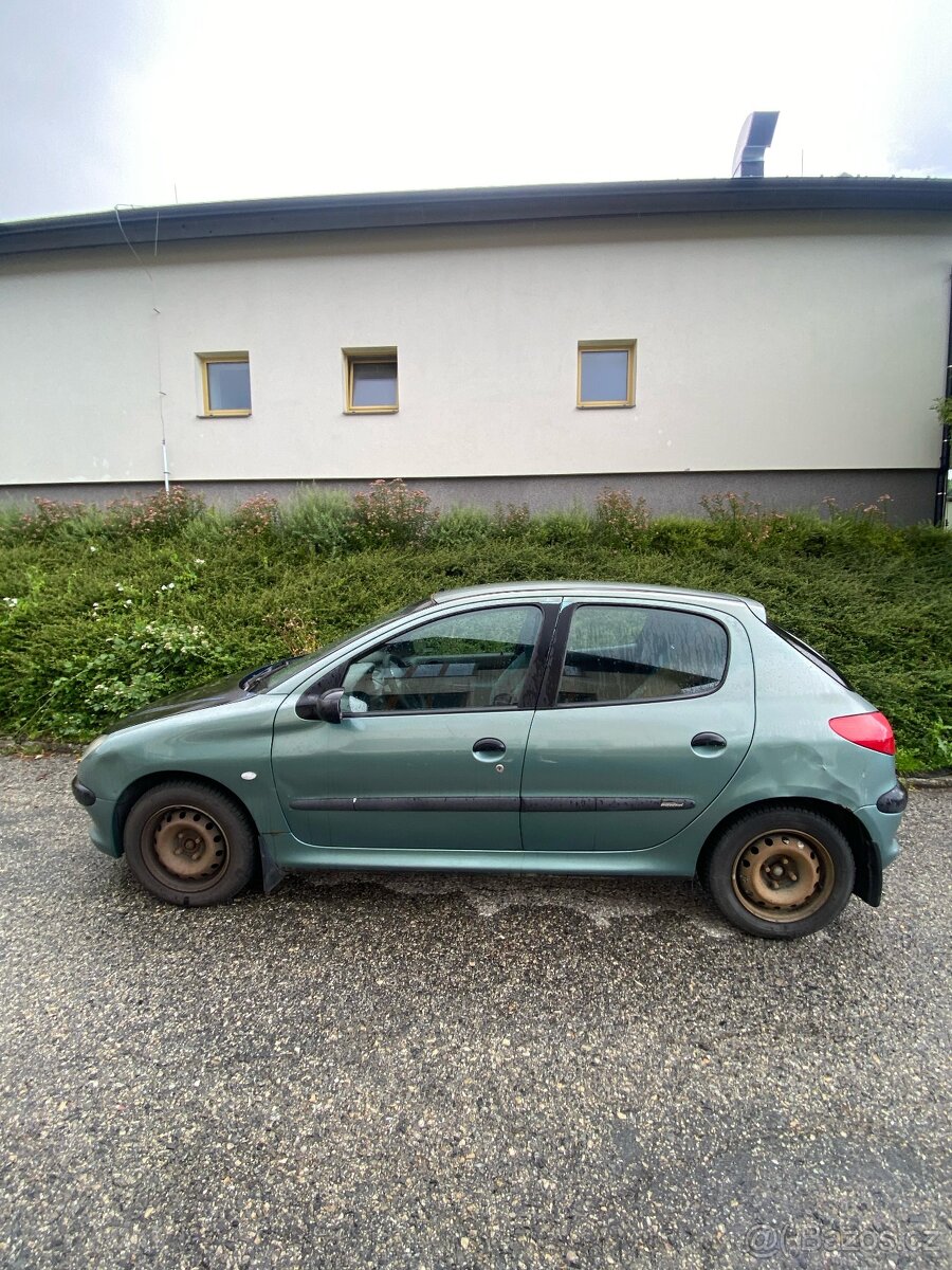 Peugeot 206, rv 2000