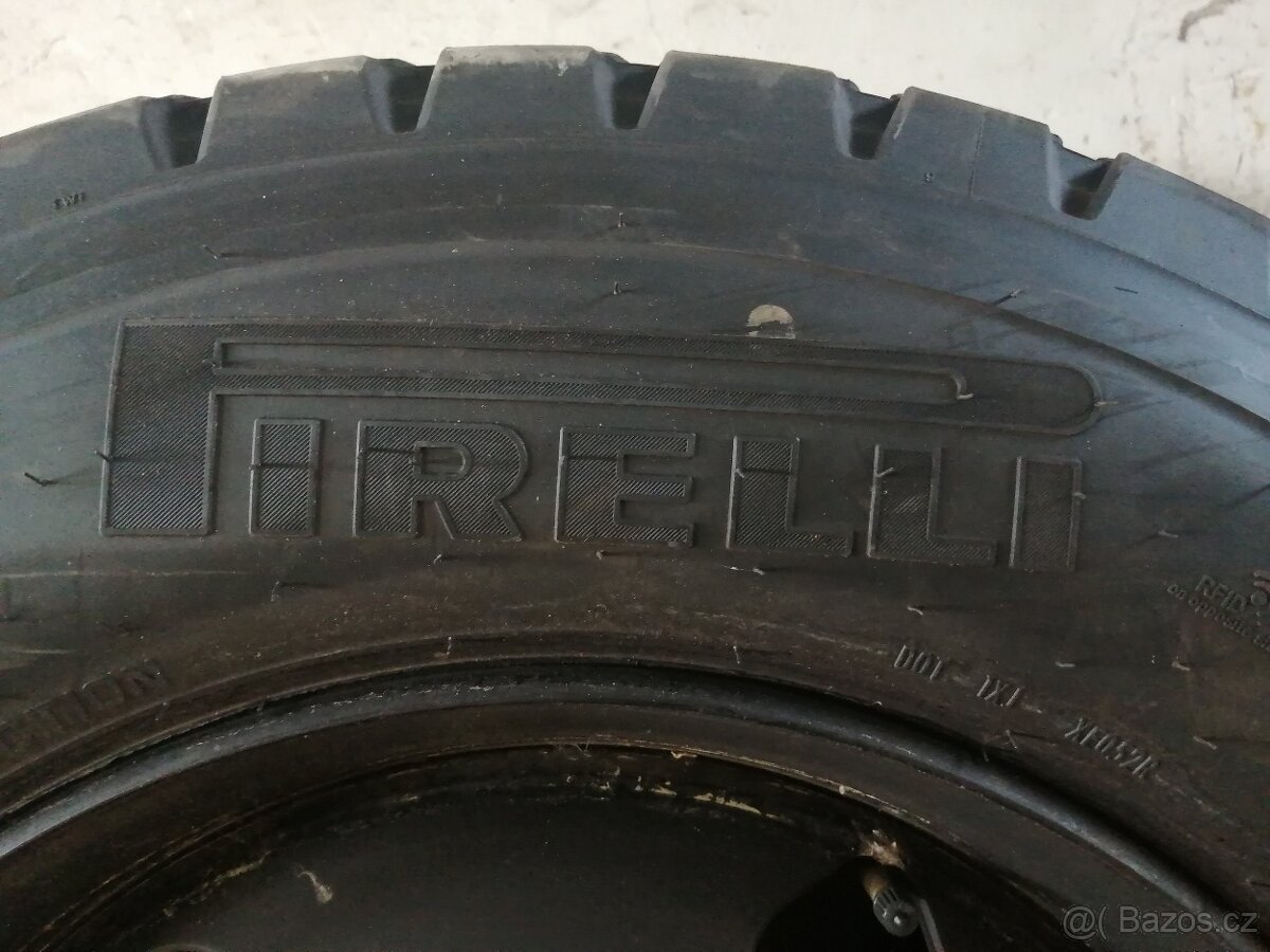 Pneu