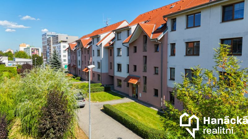 Pronájem exkluzivního bytu 2+1 v Olomouci, ul....