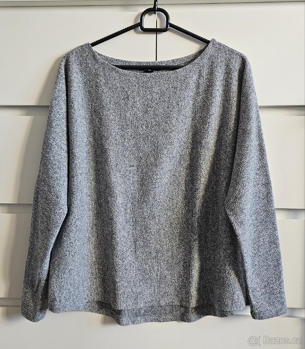 Šedý oversize svetr Amisu vel. XS