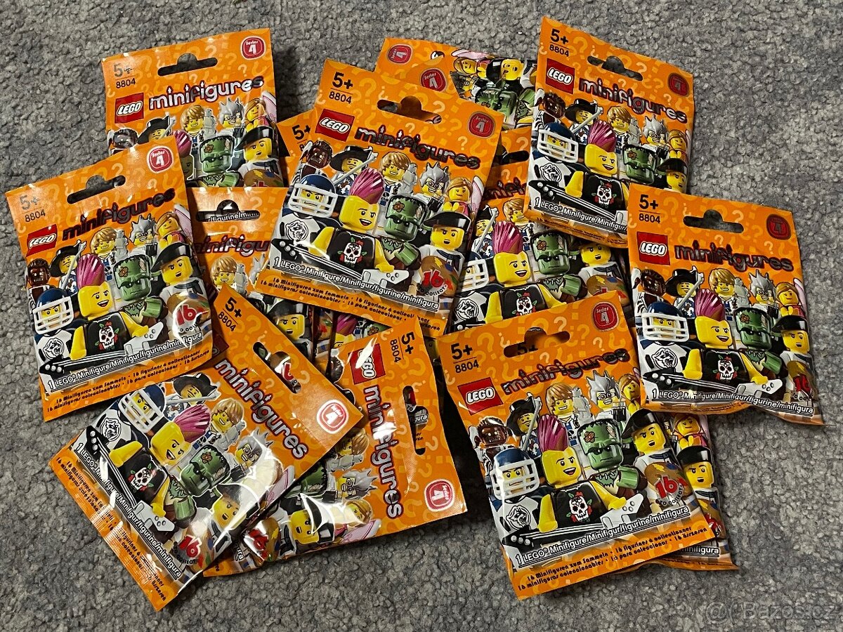 Kompletní sada 4. série sběratelských LEGO figurek