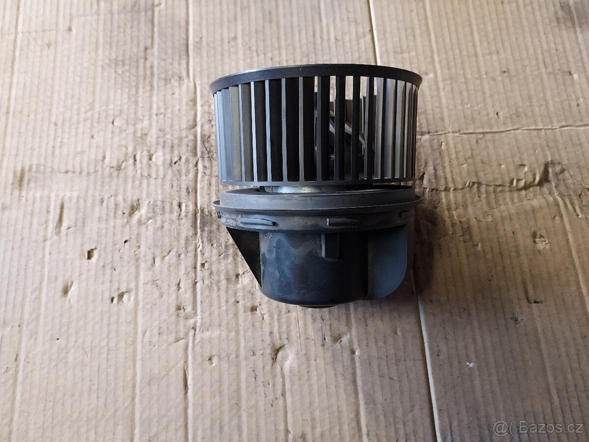 ventilátor topení Ford XS4H-18456-AD