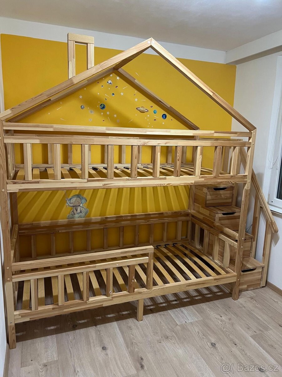 Patrová postel s schody domeček 200x90 dřevěná