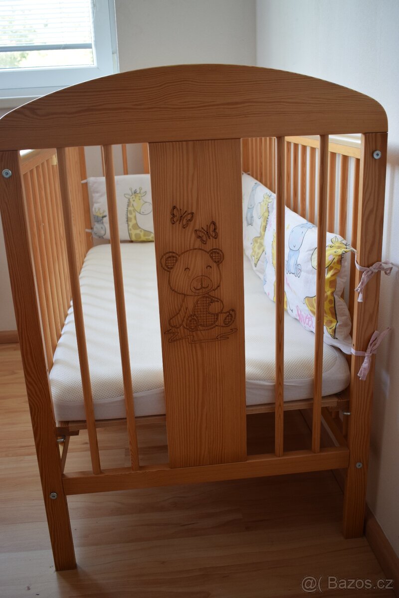 Dětská postýlka včetně matrace
