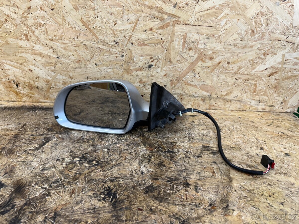 LEVÉ ZPĚTNÉ ZRCÁTKO AUDI A4 B8 8K1857409AG 6 PIN LX7W