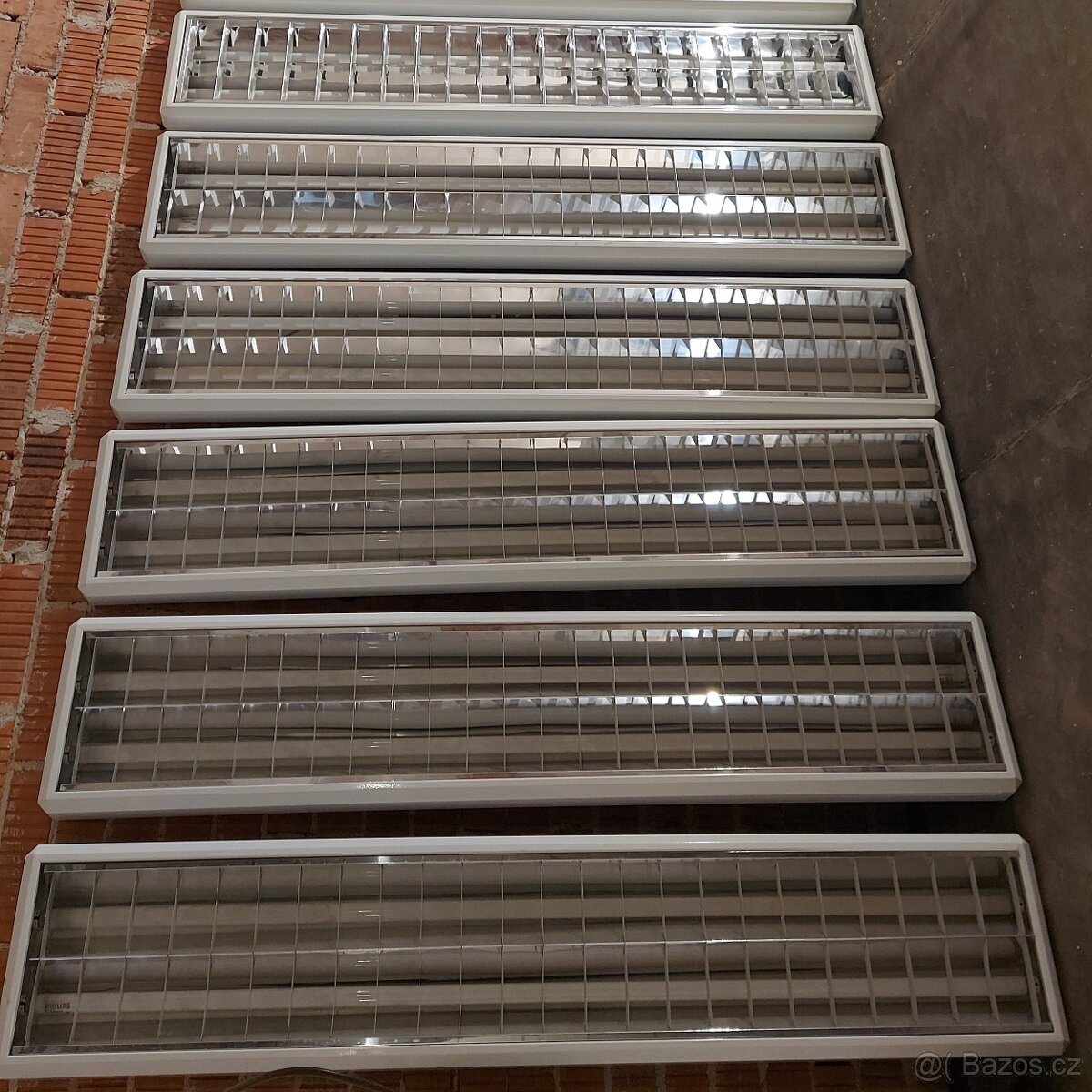 8ks stropní kancelářské svítidlo 155cm