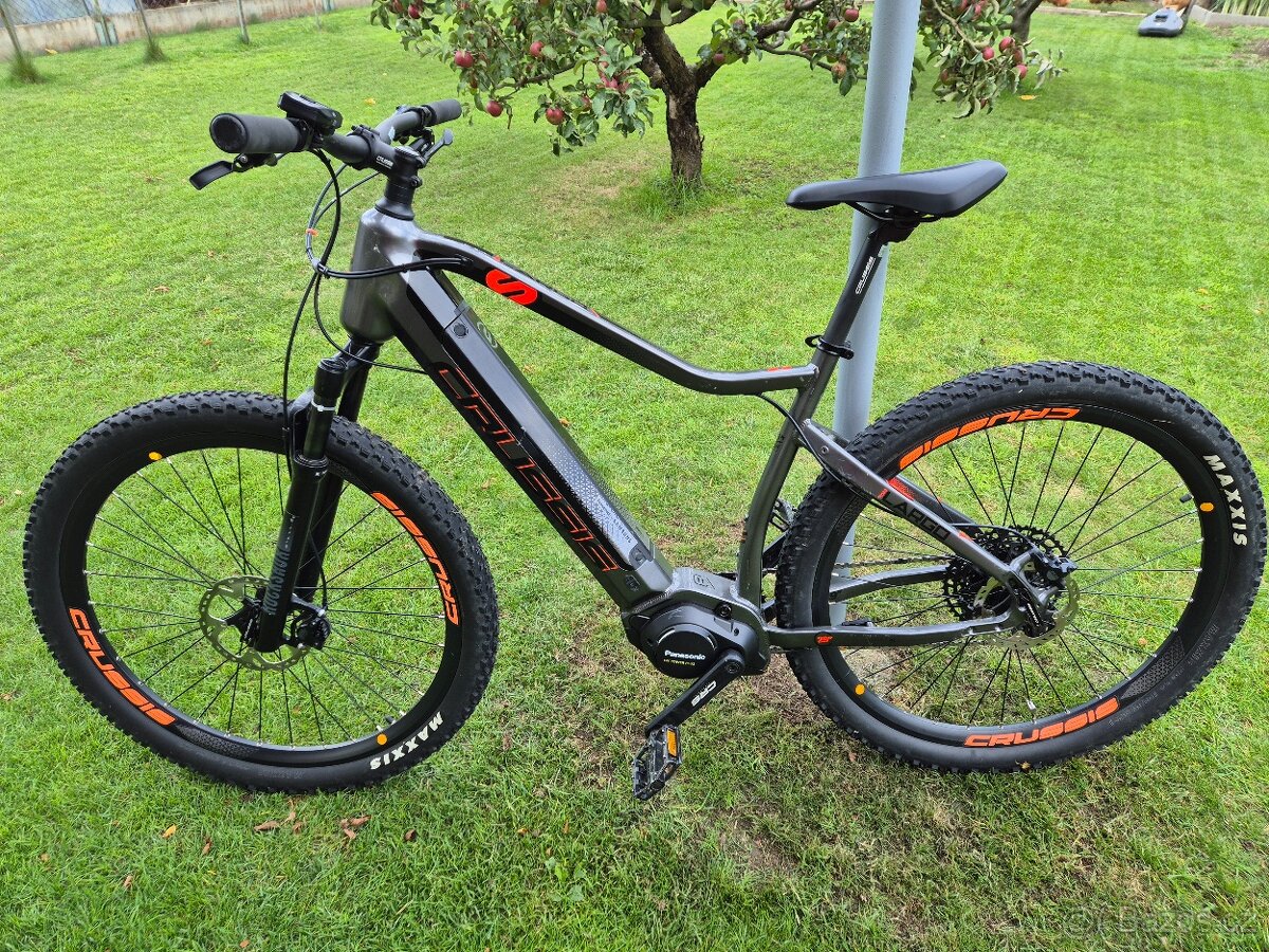 Crussis PAN Largo 8.8-L, 900 Wh