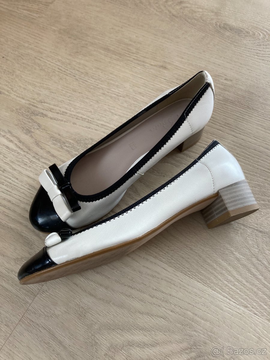 Dívčí lodičky Baťa vel.36