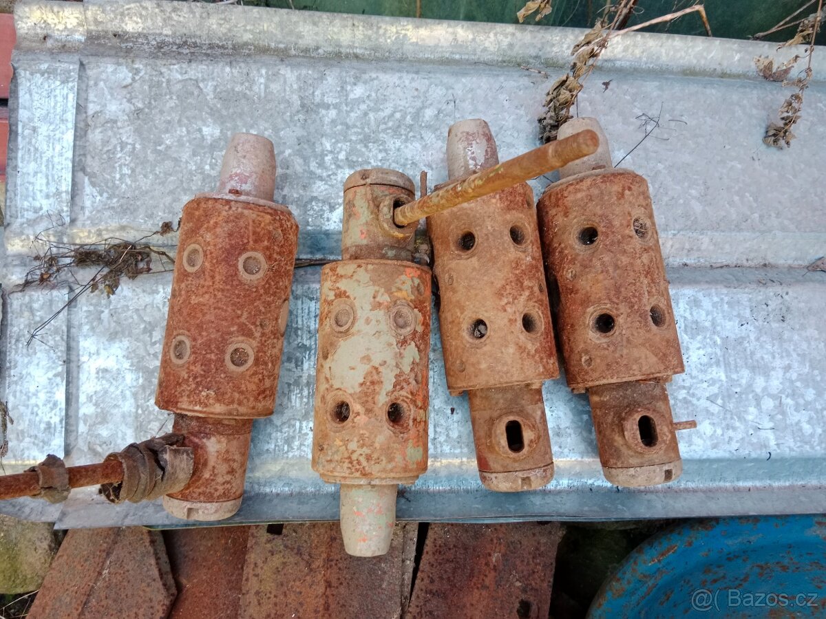 Nakladač unhz 500 rozvaděče