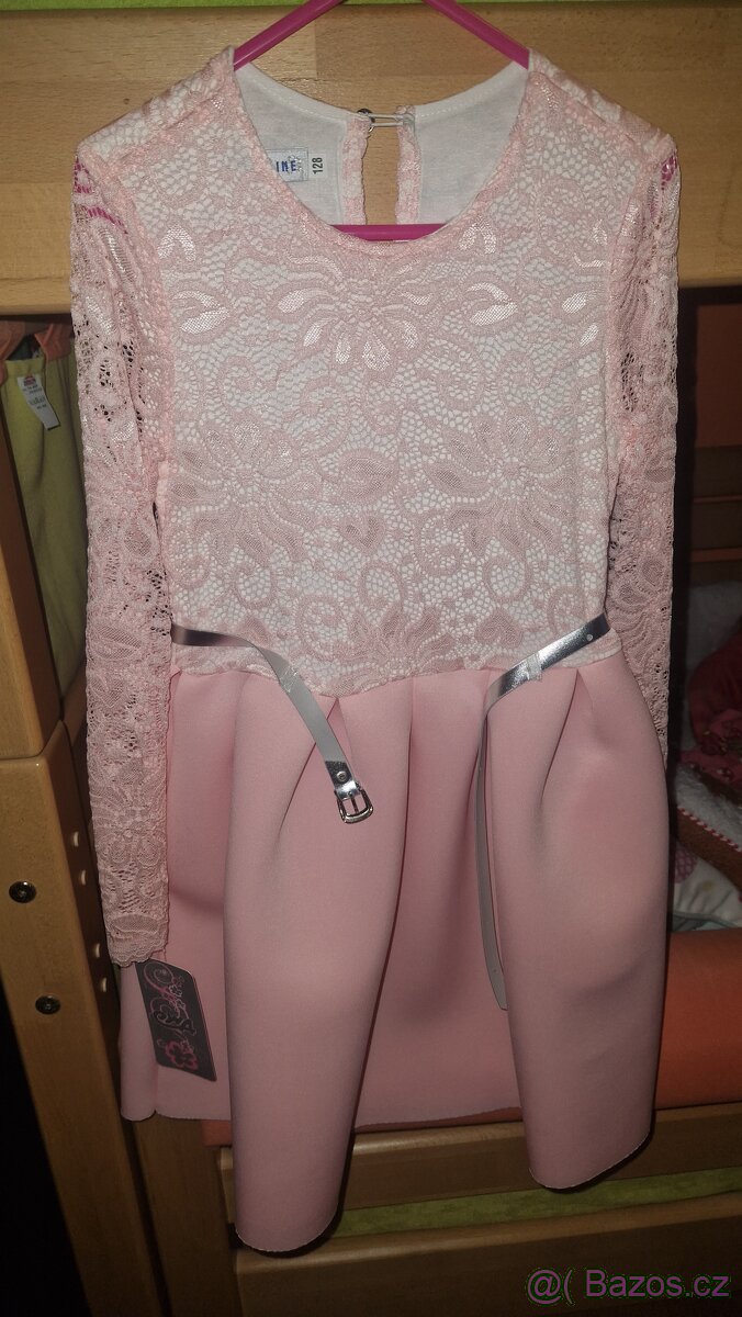 Šaty NOVÉ vel 122/128