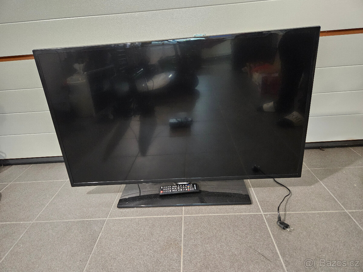 TV Samsung - UE42F5000