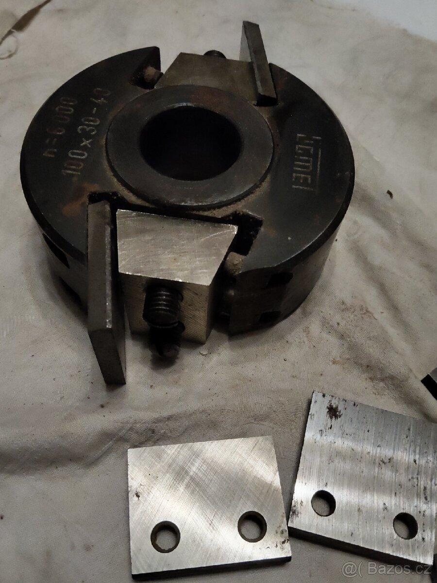 Frézovací hlava na výměné nože