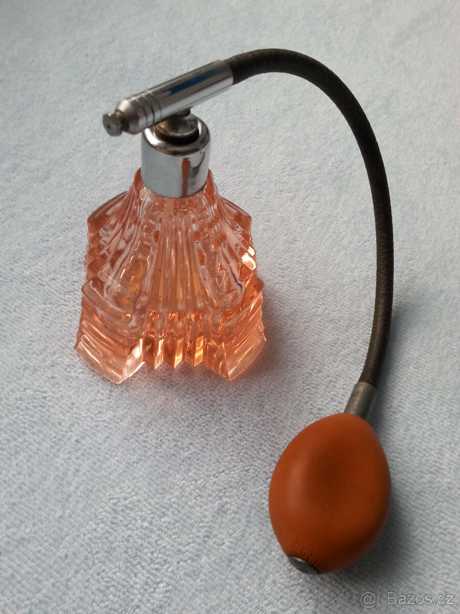 Flakon s rozprašovačem