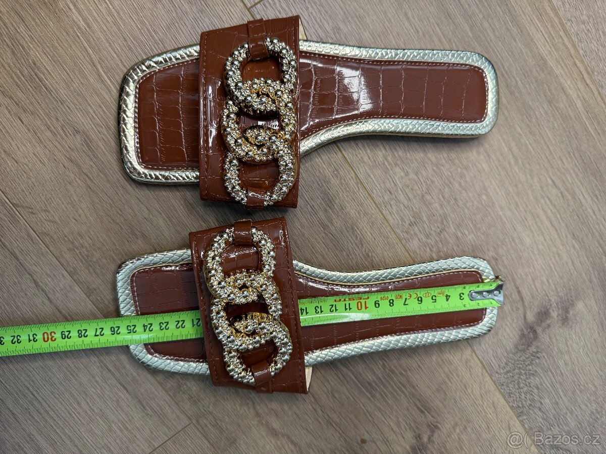 Nové pantofle vel.40