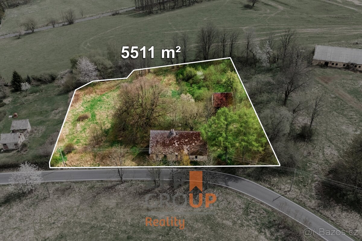 Prodej pozemku 5511 m2 s budovou 176 m2 - Nová Ves - Louka